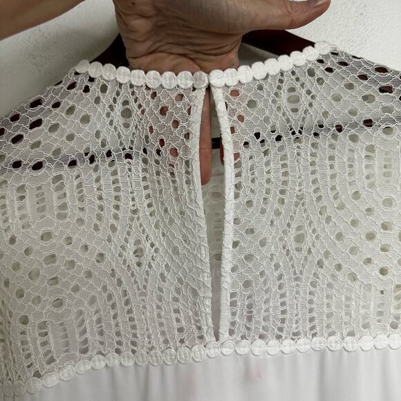 NWT Lilly Pulitzer Amenna Flounce Sleeve Top Sz 10 Resort White Lace Yoke Eyelet - Picture 8 of 15